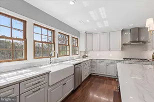 5605 Smoke Rise Ln, Fairfax Station, VA 22039 - Photo 9