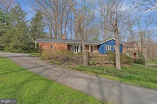 1438 Brookhaven Dr, McLean, VA 22101 - Photo 7