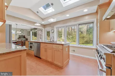 1438 Brookhaven Drive, McLean, VA 22101 - Photo 21