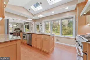 1438 Brookhaven Dr, McLean, VA 22101 - Photo 21