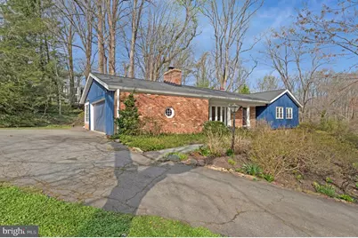 1438 Brookhaven Drive, McLean, VA 22101 - Photo 9