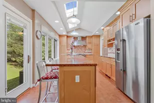 1438 Brookhaven Dr, McLean, VA 22101 - Photo 17