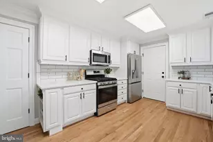 9438 Wallingford Dr, Burke, VA 22015 - Photo 11