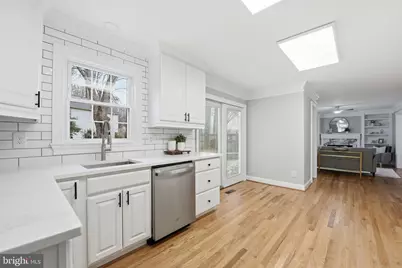 9438 Wallingford Drive, Burke, VA 22015 - Photo 13