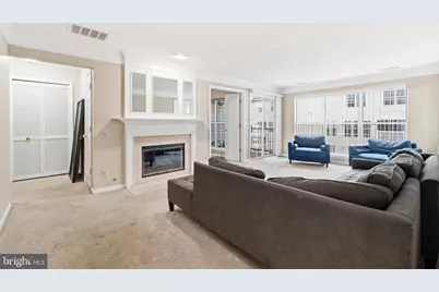 8206 Crossbrook Court #201, Lorton, VA 22079 - Photo 3