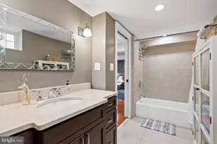 2001 Paul Spring Pkwy, Alexandria, VA 22308 - Photo 25
