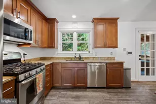 2001 Paul Spring Pkwy, Alexandria, VA 22308 - Photo 11