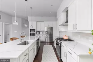 8734 Lukens Ln, Alexandria, VA 22309 - Photo 9