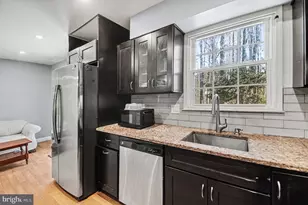 7207 Jayhawk St, Annandale, VA 22003 - Photo 15