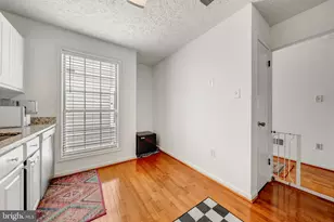 10147 Oakton Terrace Rd, Oakton, VA 22124 - Photo 15