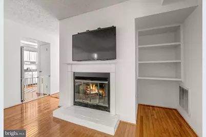 10147 Oakton Terrace Road, Oakton, VA 22124 - Photo 9