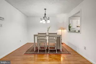 10147 Oakton Terrace Rd, Oakton, VA 22124 - Photo 11