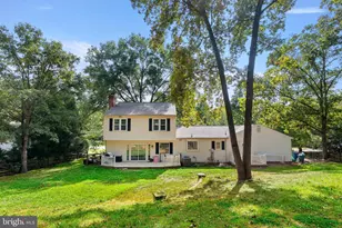 12183 Holly Knoll Cir, Great Falls, VA 22066 - Photo 43