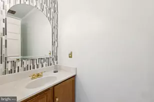 14422 Coachway Dr, Centreville, VA 20120 - Photo 11