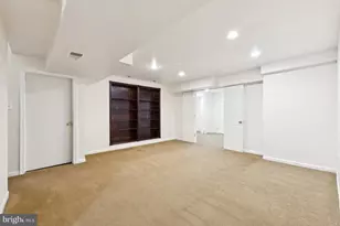 14422 Coachway Dr, Centreville, VA 20120 - Photo 19