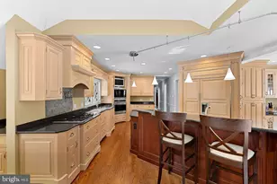 714 Seneca Rd, Great Falls, VA 22066 - Photo 17