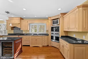 714 Seneca Rd, Great Falls, VA 22066 - Photo 13