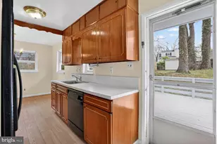 3601 Crest Dr, Annandale, VA 22003 - Photo 11