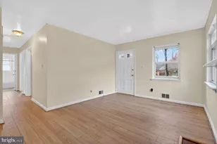 3601 Crest Dr, Annandale, VA 22003 - Photo 3