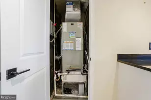 5903 Mt Eagle Dr, Alexandria, VA 22303 - Photo 33