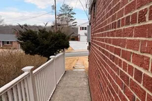 6015 Loretto St, Springfield, VA 22150 - Photo 3