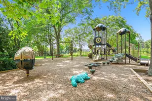 5904 Mt Eagle Dr, Alexandria, VA 22303 - Photo 91