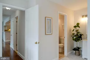 2224 Springwood Dr, Reston, VA 20191 - Photo 17