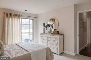 2224 Springwood Dr, Reston, VA 20191 - Photo 15