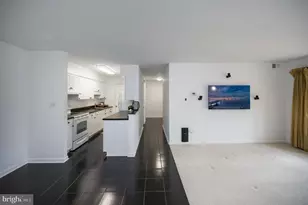 5902-B Queenston St, Springfield, VA 22152 - Photo 5