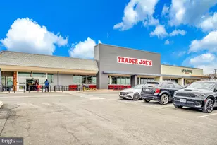 5902-B Queenston St, Springfield, VA 22152 - Photo 35