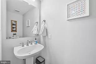 2914 Oakton Crest Pl, Vienna, VA 22181 - Photo 13