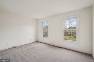 8411 Black Stallion Pl, Vienna, VA 22182 - Photo 41