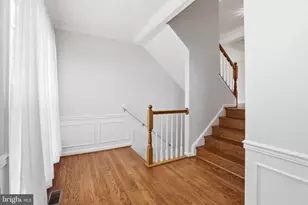 6137 Manchester Park Cir, Alexandria, VA 22310 - Photo 7