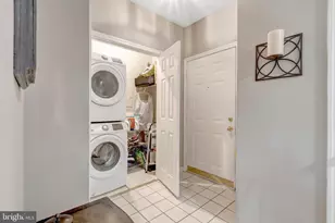 1712 Lake Shore Crest Dr, Reston, VA 20190 - Photo 5
