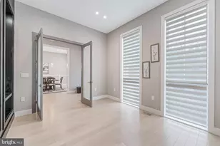 908 Walker Rd, Great Falls, VA 22066 - Photo 7