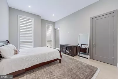 908 Walker Road, Great Falls, VA 22066 - Photo 23