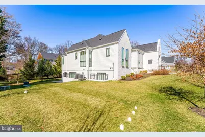 908 Walker Road, Great Falls, VA 22066 - Photo 47