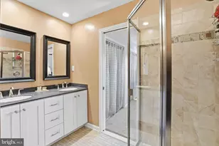 9100 Omar Ct, Fairfax, VA 22031 - Photo 17