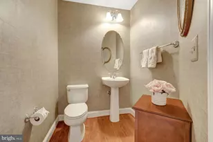 120 Fortnightly Blvd, Herndon, VA 20170 - Photo 11