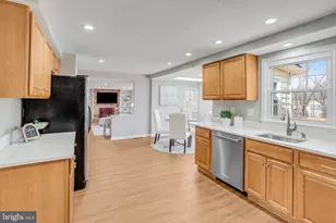 9824 Fosbak Dr, Vienna, VA 22182 - Photo 15