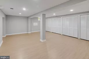 9824 Fosbak Dr, Vienna, VA 22182 - Photo 37