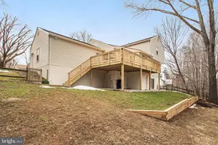 9824 Fosbak Dr, Vienna, VA 22182 - Photo 53