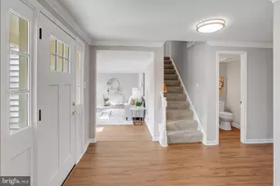 9824 Fosbak Dr, Vienna, VA 22182 - Photo 7