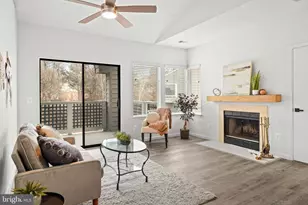 11731 Summerchase Cir, Reston, VA 20194 - Photo 5