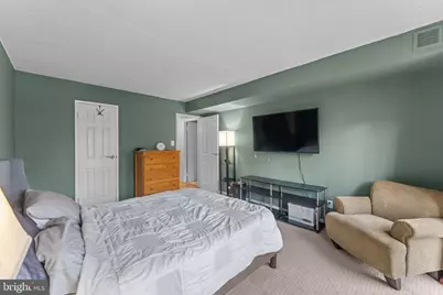 11820 Breton Ct #12B, Reston, VA 20191 - Photo 17
