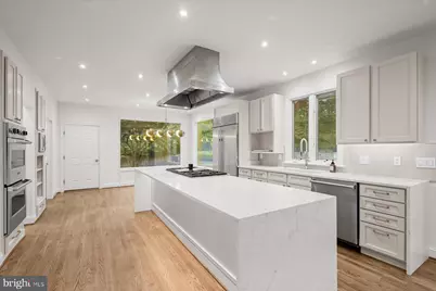 1404 Wynhurst Lane, Vienna, VA 22182 - Photo 9