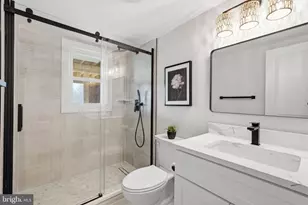 2408 William and Mary Dr, Alexandria, VA 22308 - Photo 17