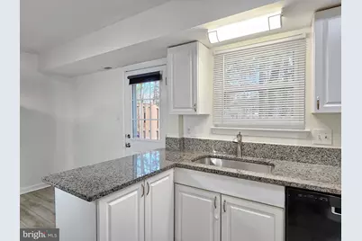 6121 Rocky Way Court, Centreville, VA 20120 - Photo 15