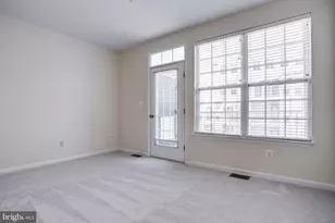 2664 Manhattan Pl, Vienna, VA 22180 - Photo 9