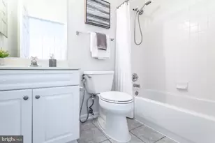 2664 Manhattan Pl, Vienna, VA 22180 - Photo 11